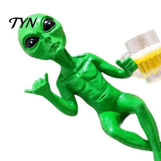 Exotic Alien Theme Party Supplies Fuunny Statue, Green with Beer Glass Figurine, Home Office Creative Housewarming Gifts for Men Bar Pub Game