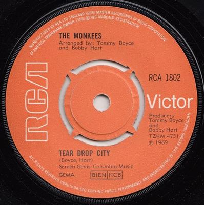 Płyta 7-calowa MONKEES - Tear Drop City / A Man Without A Dr RCA1802 RCA Victor 1969 UK Rock Używana