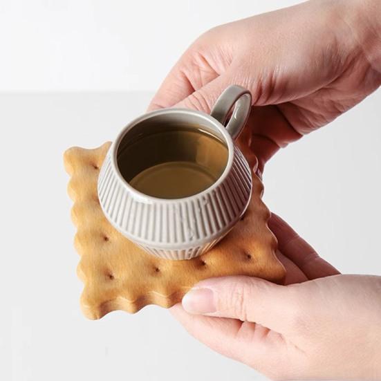 Creative Cookie Coaster for Drinks Solid Wood Heat Resistant Placemats for Table Rustic Cork