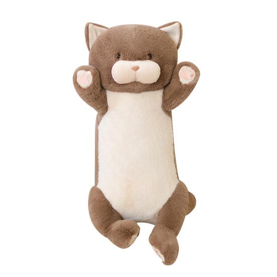 Design moderno degli interni di una camera da letto con orsacchiotto di peluche giocattoli, cuscini, piante e letto matrimoniale Foto stock