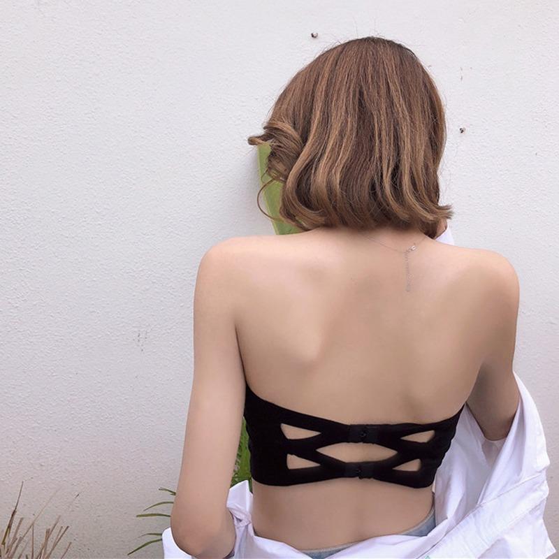 Women Strapless Strapless Anti-walking A Word Brassiere Three Rows of Buttons Wrapped Chest