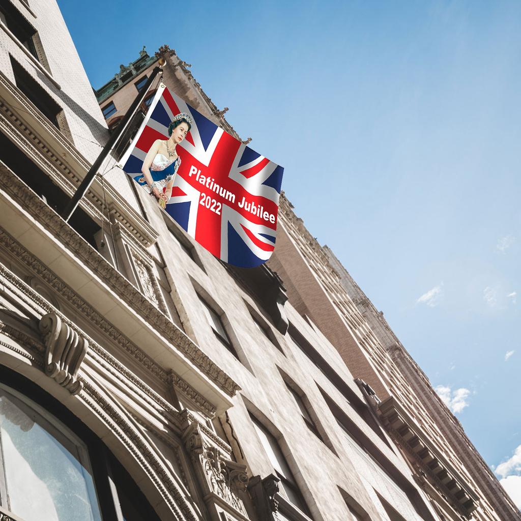 Platinu-m Jubile-e Flag,GB Unio-n Jack 70 Years Jubile-e Decorations 2022, Flag Featuring He-r Majest-y The  2022