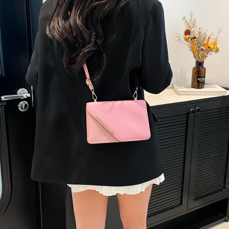 Popular Diagonal Light Luxury Design Sense New Contrasting Color Temperament Small Square Bag Casual High Value Single Shoulder Messenger Bag