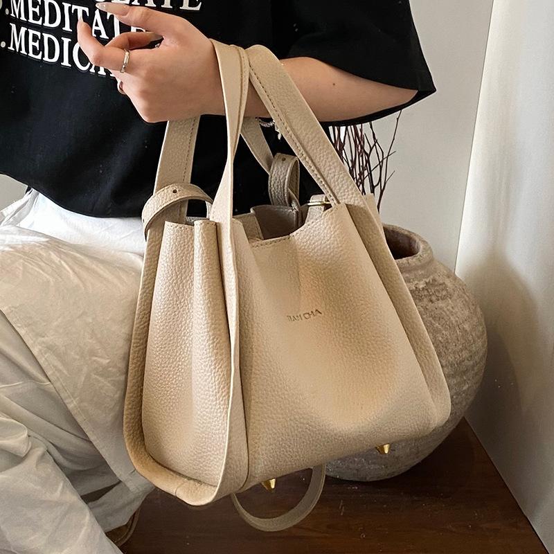 This year's new high-quality lychee pattern simple portable vegetable basket bag versatile temperament commuting shoulder messenger bag women