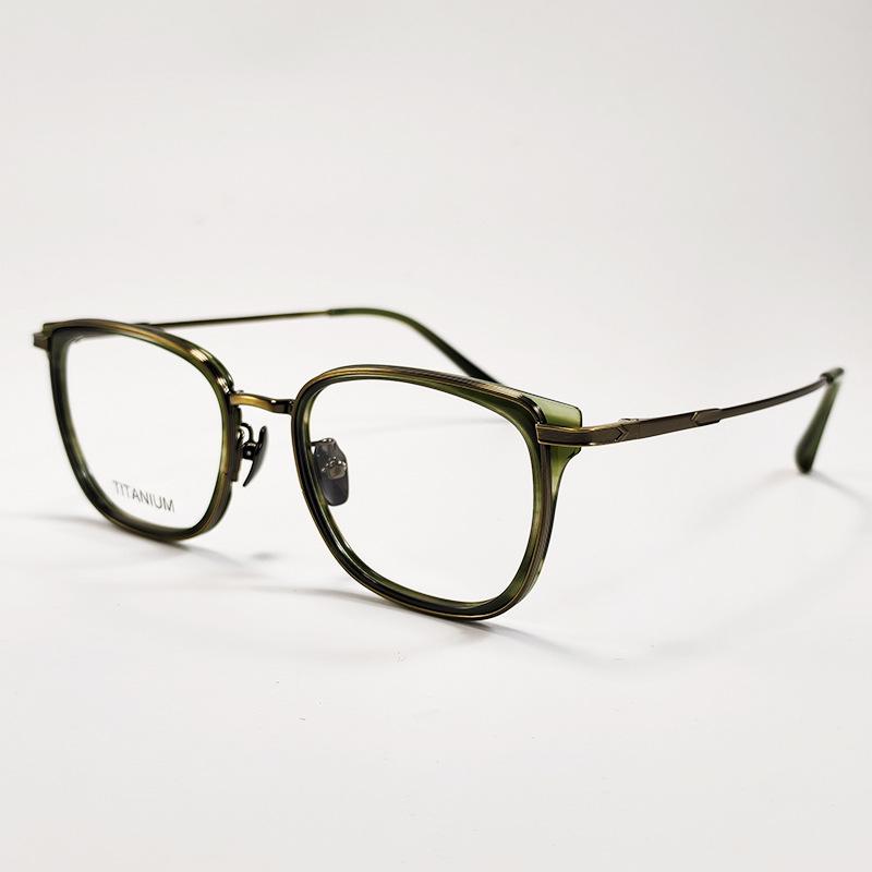 

Men’s Retro Business Glasses – Ultra-light Pure Black Samurai Eyebrow Frame, Compatible with Myopia Lenses. прозрачный/зелёный