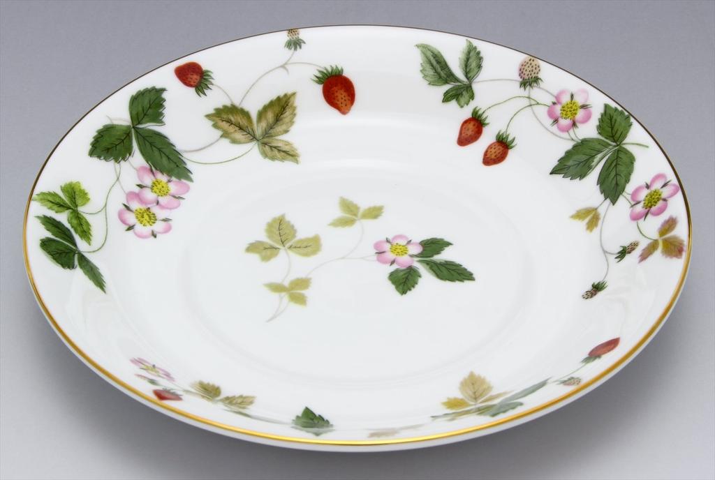[Officially Imported] Wedgwood Wild Strawberry Cup & Saucer (Delphi) Wedding Gift 1053375