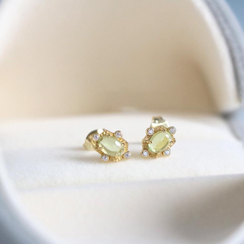 

Французские ретро серьги-пусеты с бриллиантами мятно-зеленого цвета, стерлинговое серебро s925 с золотым покрытием, универсальный дизайн для женщин 925 Sterling Silver