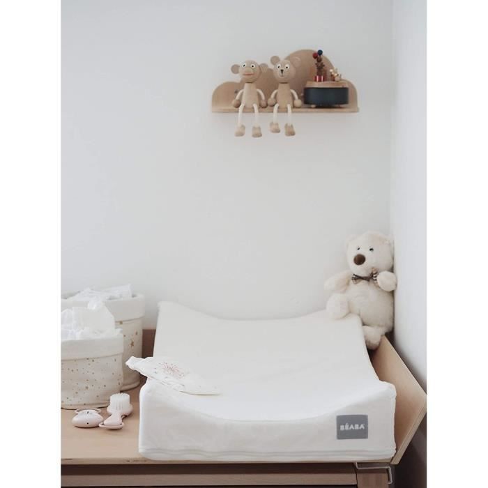 BÉABA - Sofalange Changing Mat - Made In France - Patented Concept - Inclined Changing Table - Limits Reflux - Oekotex - White