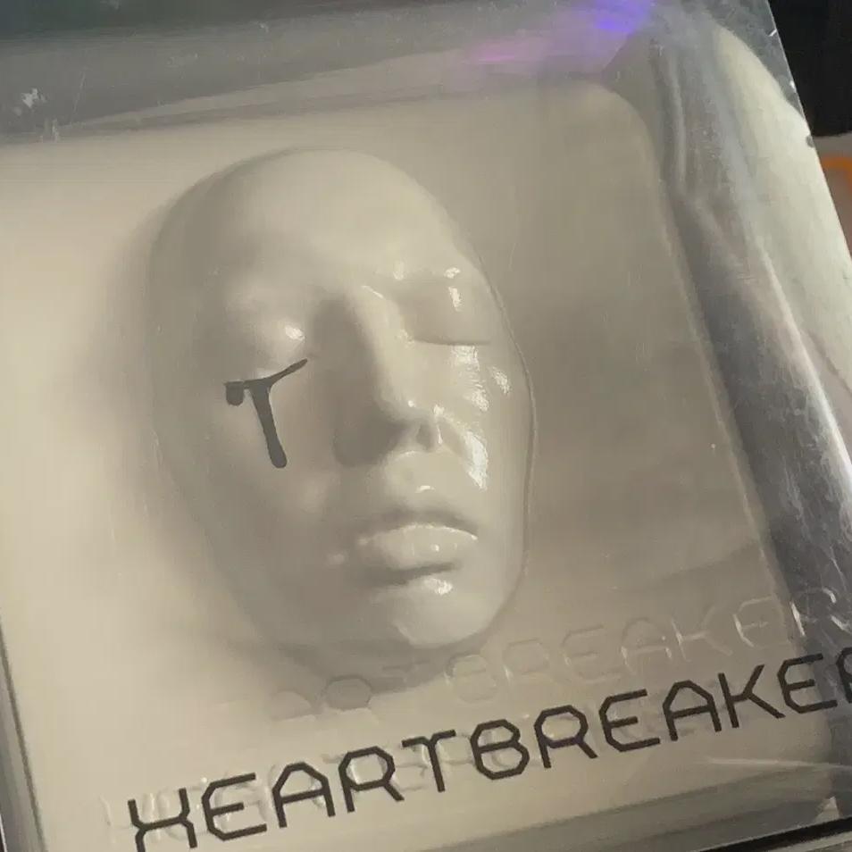 

G-dragon Heartbreaker G-dragon Heartbreaker First Edition Album