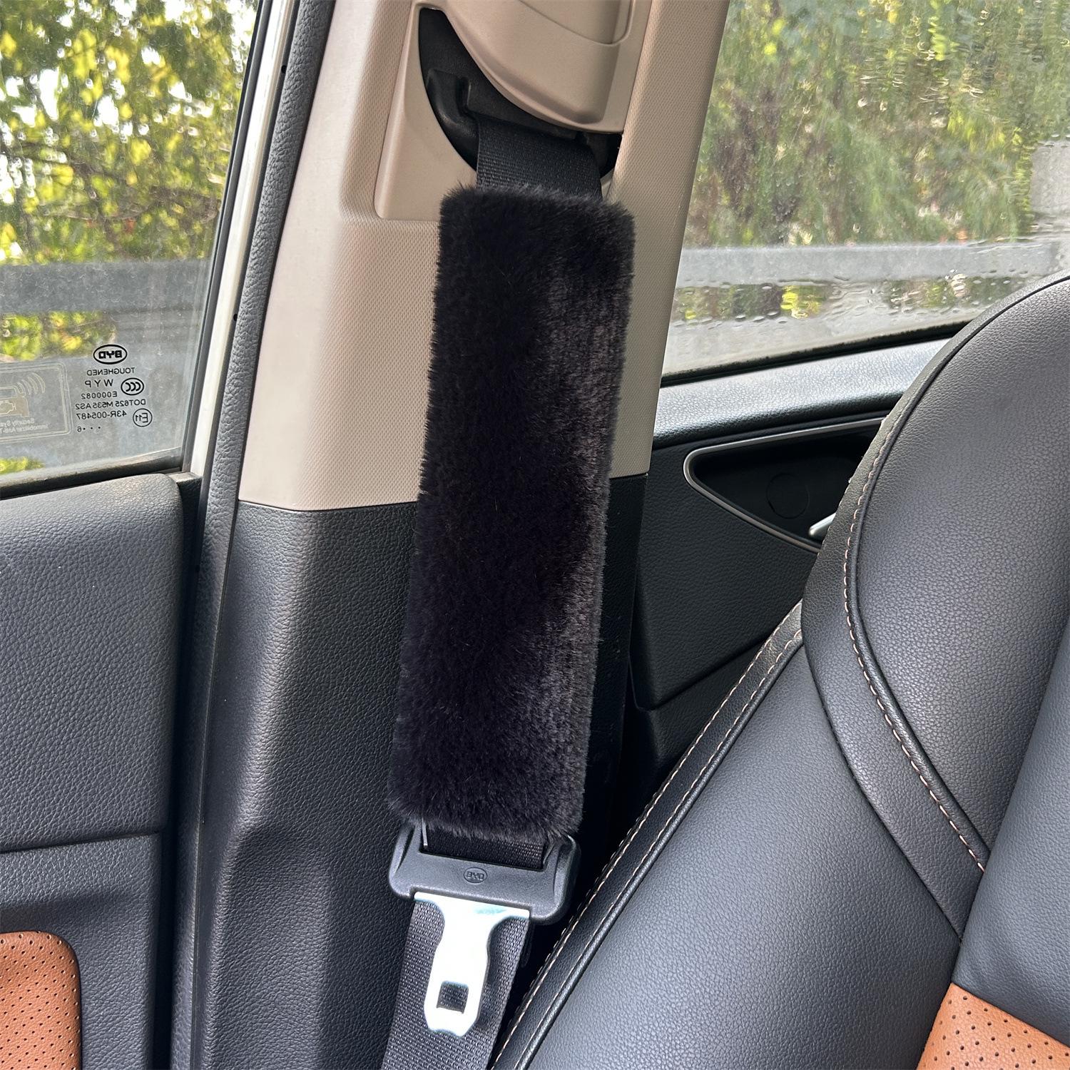 

Winter Plush Car Seat Belt Shoulder Pad - Anti-Wear, Soft, Stylish, Feminine