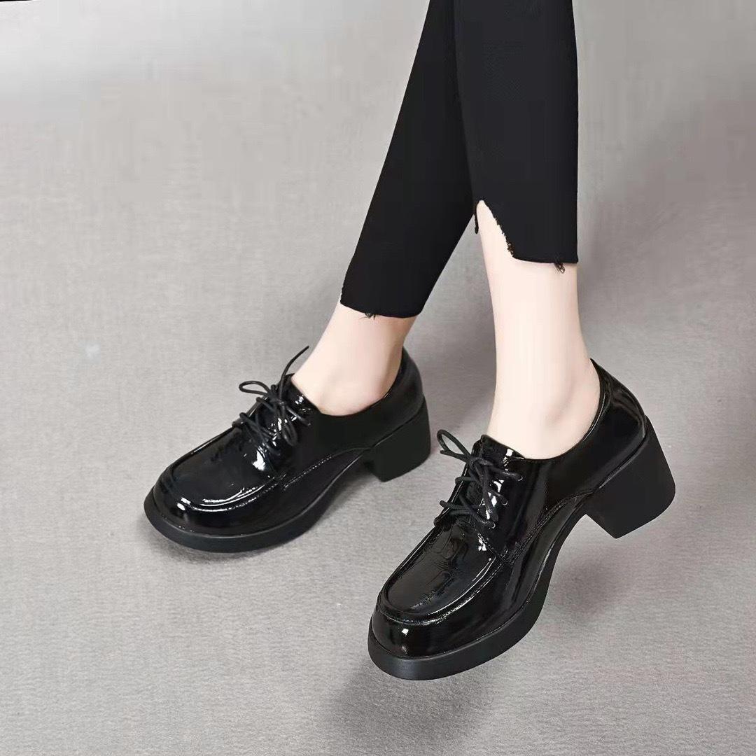 

Черные маленькие кожаные туфли женские рабочие платья на высоком каблуке шнуровка профессиональные женские туфли толстый каблук одинарные туфли осень и зима рабочая обувь спецодежда 40 чёрный