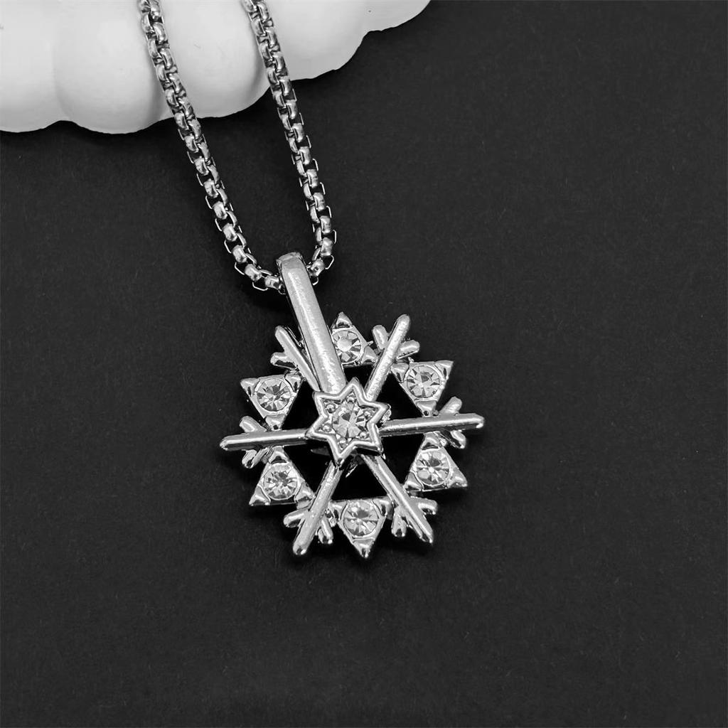 Ins Korean Version of High-end Personalized Hip-hop Snowflake Necklace Pendant Rotatable Men's and Women's Niche Trendy Sweater Chain
