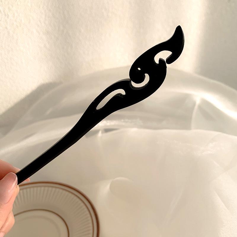 Exquisite Vintage-Inspired Tassel Hairpin for Women - Elegant Hanfu Cheongsam Style Headdress