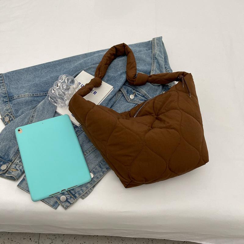 Temperament Daily Women's Bag 2025 New Personality Rhombus Shoulder Bag Sewing Line Solid Color Cloth Shoulder Oblique Span Bag