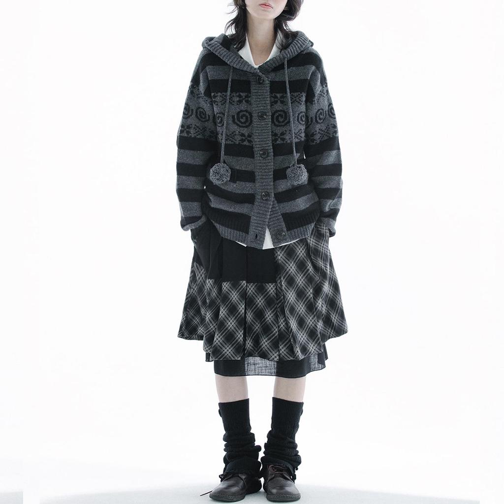 In Stock: Hugyourski Korea 25 Angel Wings Circle Stripe Hooded Retro Jacket for Women