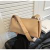Spring new trendy fashion messenger bag underarm bag versatile simple retro shoulder pillow bag