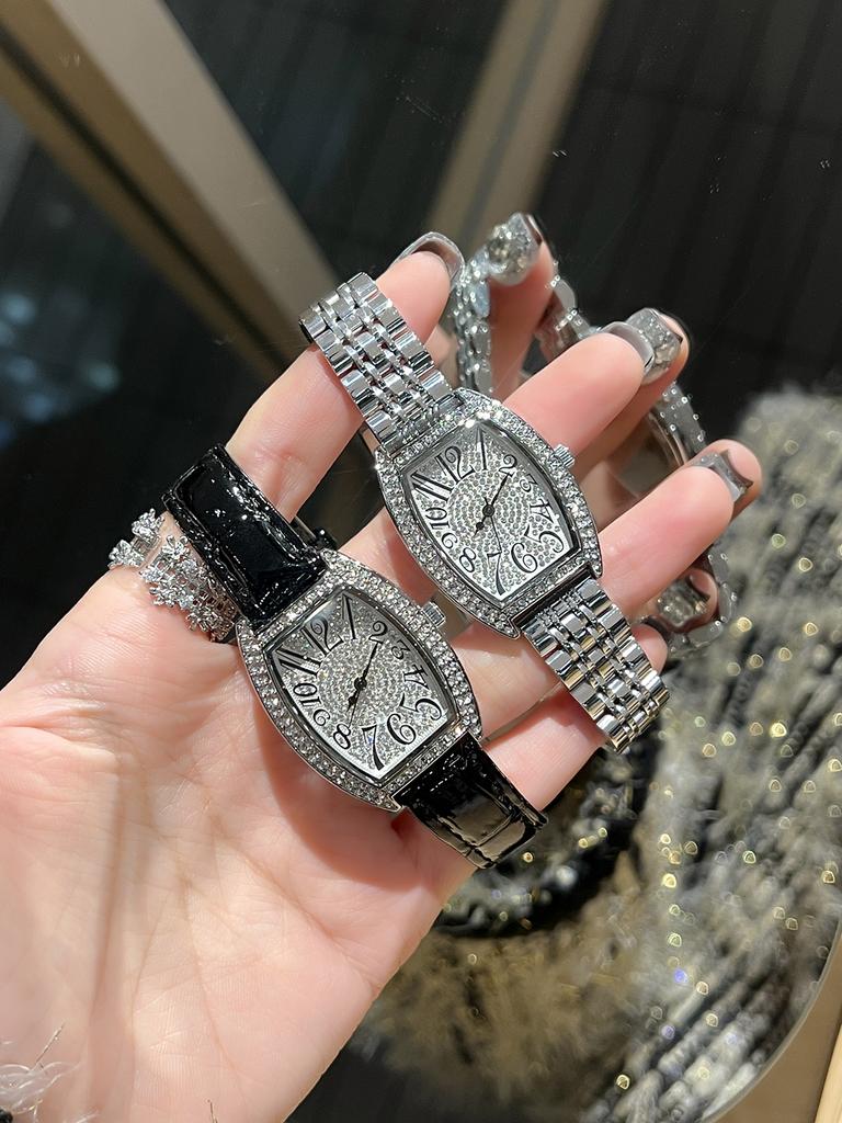 Tonneau Full Diamond Plate Lady Watch Elegant Timepiece for Kazakhstan And Middle East Asian Countries