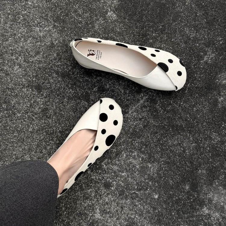 Spring Summer Leather Sweet Style Yellow Polka Dot Shallow Single Shoes for Women, Niche Versatile Shoes, Slip-on Small C