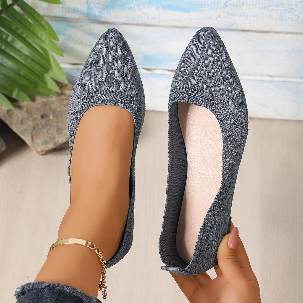 Women Flats Shoes 2025 New Knitted Slip on Shoes for Women Pointed Toe Solid Color Loafers Casual Breathable Flat Sneakers Women