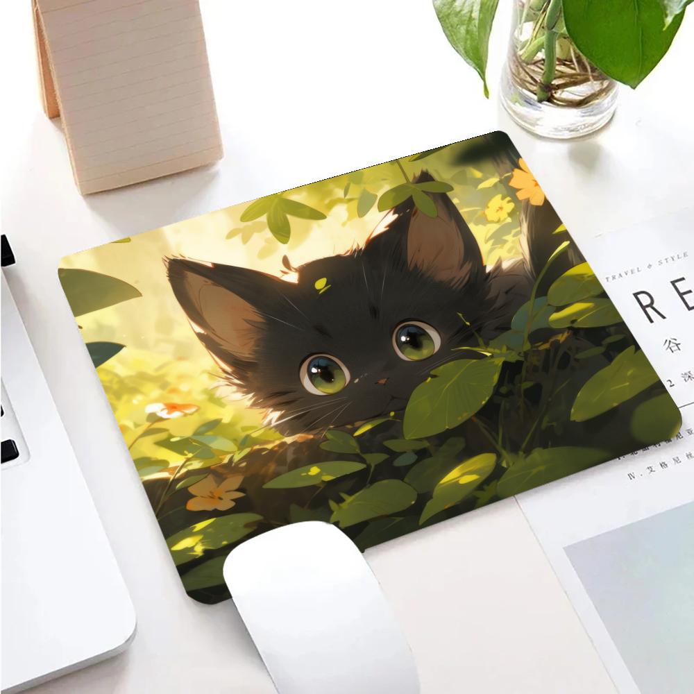 A Fluffy Orange Cat Gaming Mouse Pad Square Computer Mouspad Desk Mat Non-Slip Rubber Mausepad Office Accessories Gamer Deskmat