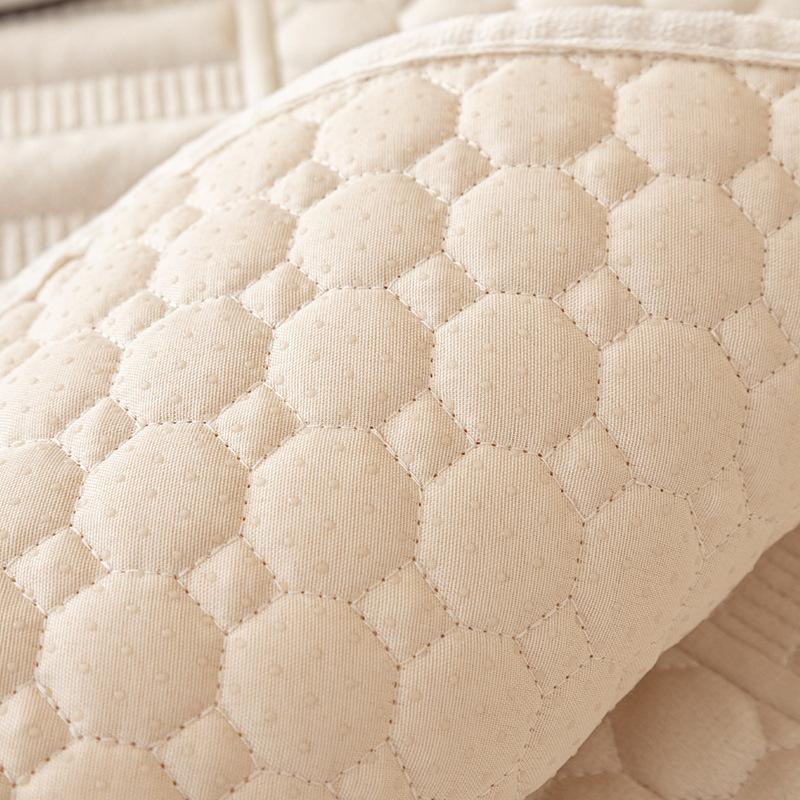 Plush Winter Minimalist High-end Anti Slip Thickened Sofa Cover