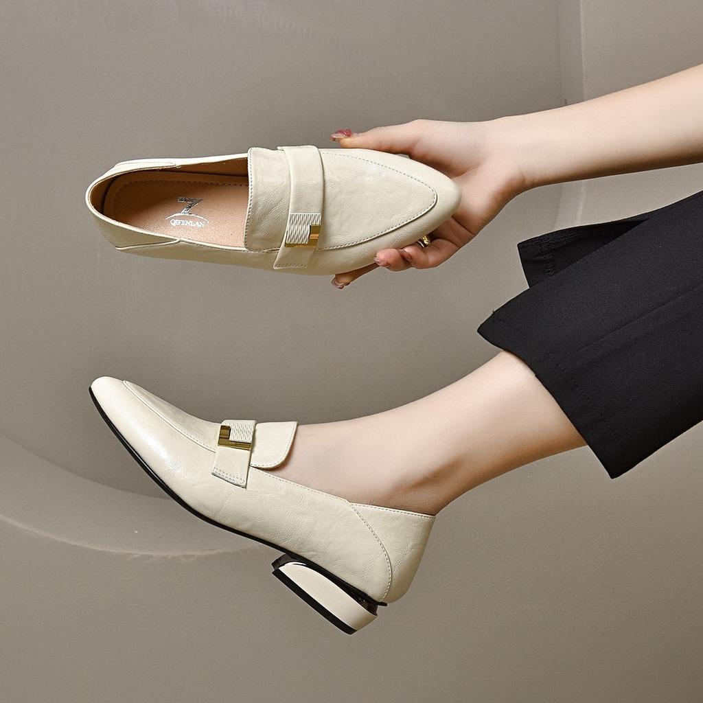 Pointed single shoes women's 2025 spring new British style simple temperament work shoes two kinds of height shallow mouth dress shoes