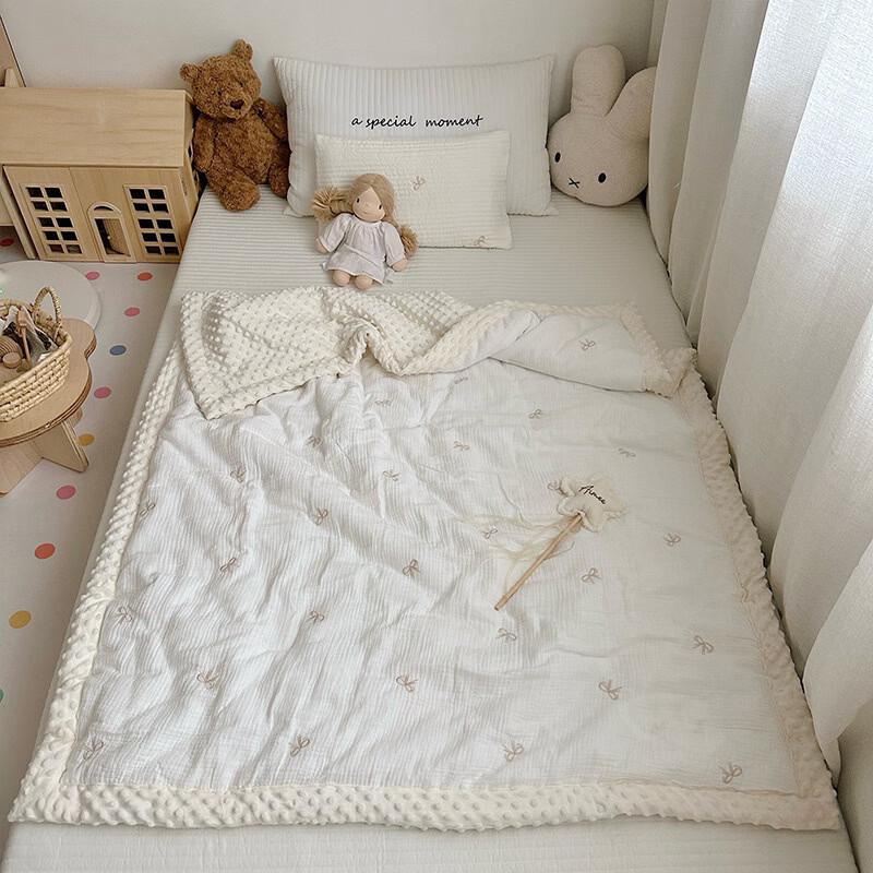 Oeny Baby Dot Blanket