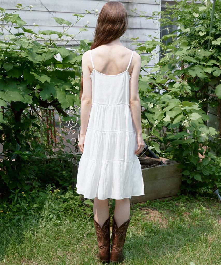 Yutosiseu Shirring Button Dress(White)