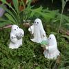 2025 Cute Halloween Ghost Statue 3Pcs Small Resin White Scary Ghost Figurines Halloween Party Desk Decorations