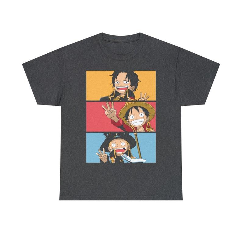 Fratelli ASL di One Piece (Ace, Luffy, Sabo) T-Shirt con Pannello Retrò, Maglietta Streetwear Unisex per Fan di Anime, Top Casual a Maniche Corte 100% Cotone
