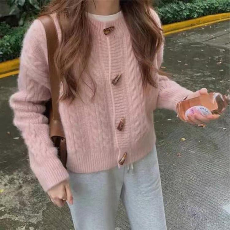 2023 Women's Japanese-Style Horn Button Short Chunky Knit Cardigan - Solid Color, Round Neck for Spring & Autumn