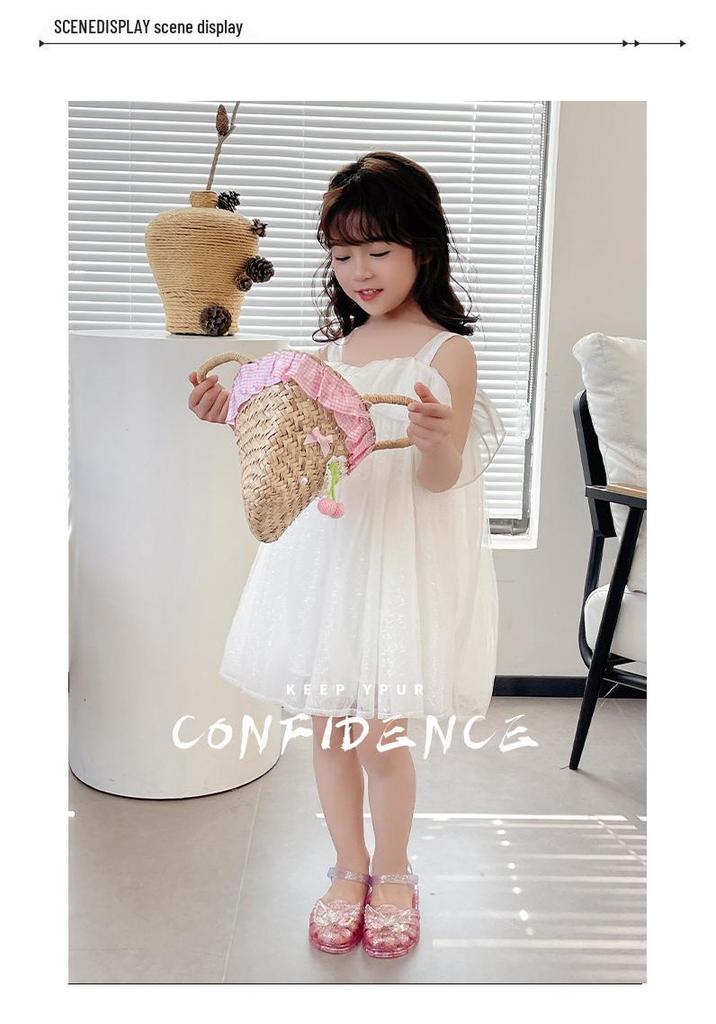 2026 Summer Girls' Breathable Crystal Jelly Sandals: Outdoor Princess Beach Shoes with Soft Sole