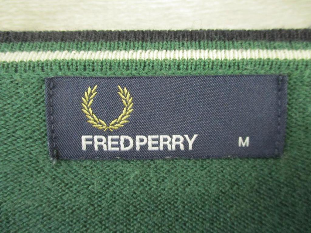 [USED] FREDPERRY V-neck knit M0821c