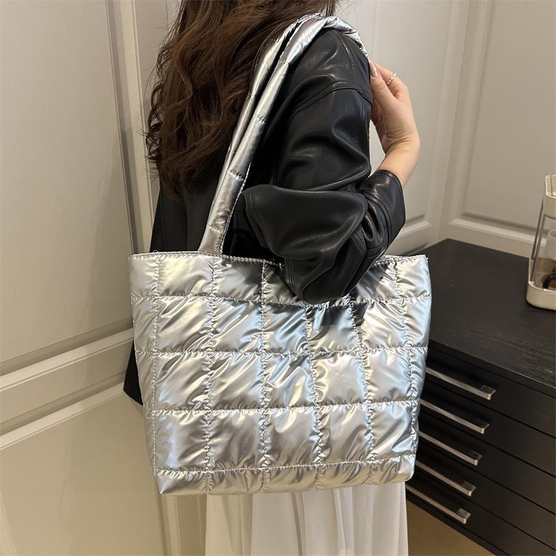 2025 Herbst/Winter Space Cotton Gepolsterte Crossbody-Tasche mit großem Fassungsvermögen - Lässige Umhängetasche im koreanischen Stil für Damen