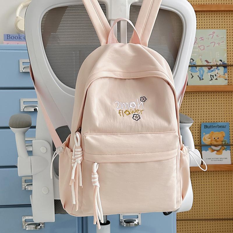 Schoolbag High Value Cute Backpack Female Student Schoolbag Large Capacity Lightweight Simple Ins Wind Leisure Travel Backpack