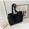 Tote bag new large-capacity autumn and winter versatile diamond casual and lightweight shoulder handbag