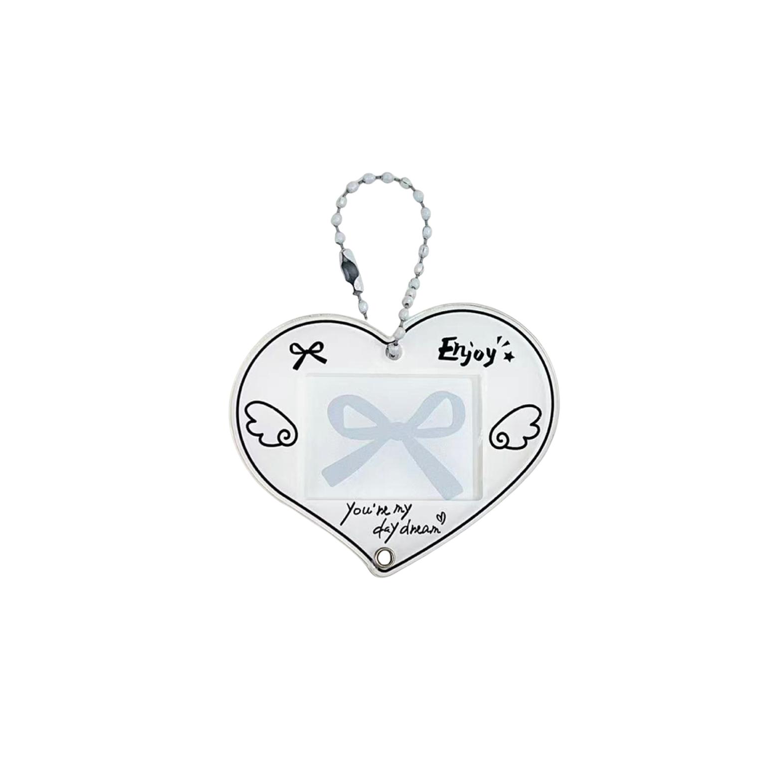 

Acrylic Photo Frame Keychain 1 Inch Heart Shape Photocard Holder Kpop Idol Card Display Keyring Bag Pendant for Fans Gifts білий