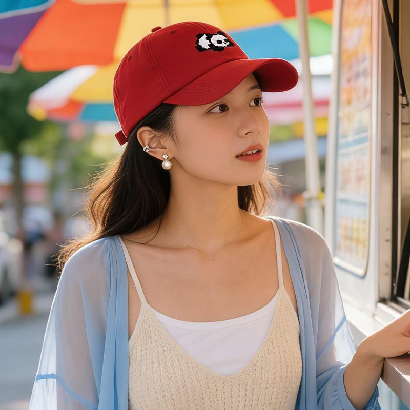 Versatile retro baseball cap spring and summer sweet cute embroidered hat women's outdoor sports cap sun hat