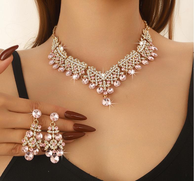 Atmospheric Rhinestones, Silver-plated Bride Jewelry, Necklace, Stud Earrings, Bracelet Set, Dress Accessories.