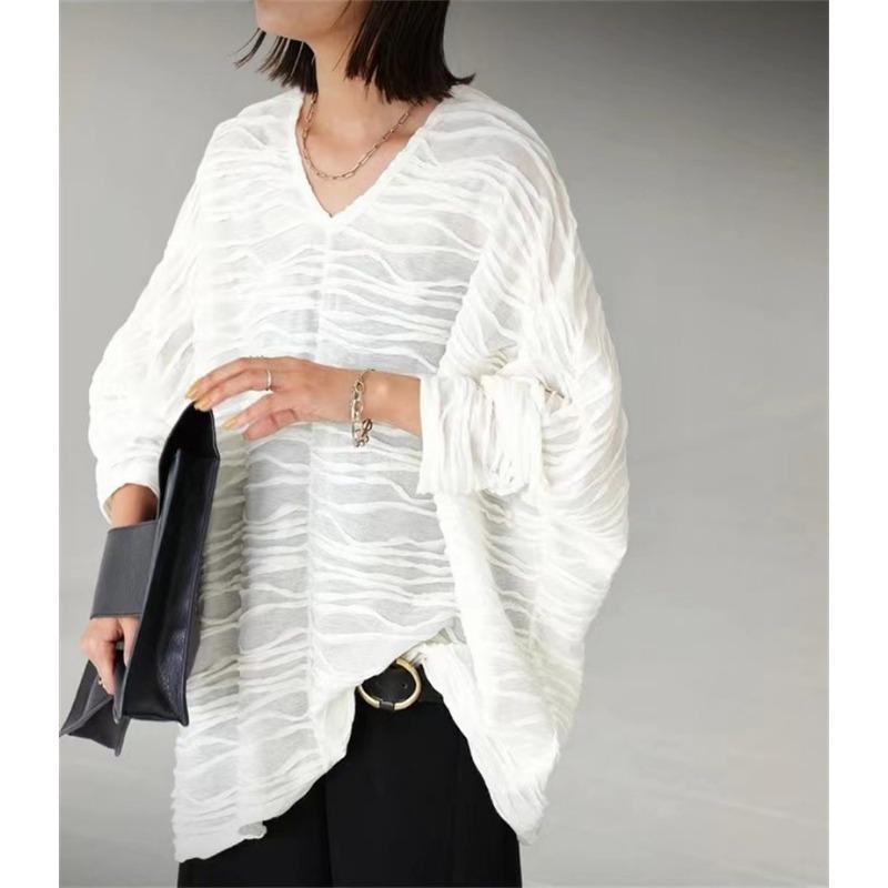 Spring Autumn Solid Color Loose Casual Tee Women Batwing Long Sleeve Folds V-neck Pullover T-shirt Female Top
