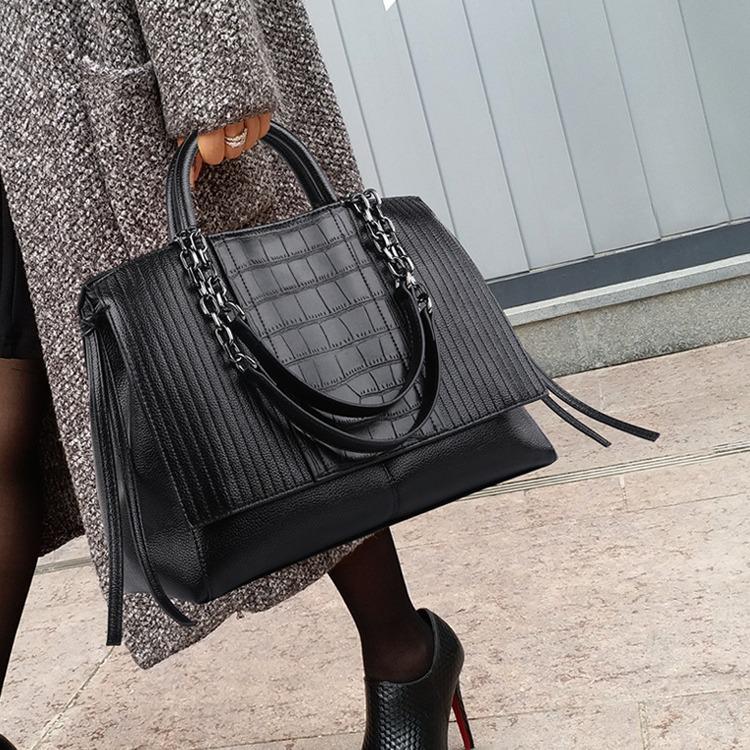 Bags for Women with Large Capacity Genuine Leather New Style Temperament Hand-improved Bag Fashion Ladies Briefcase