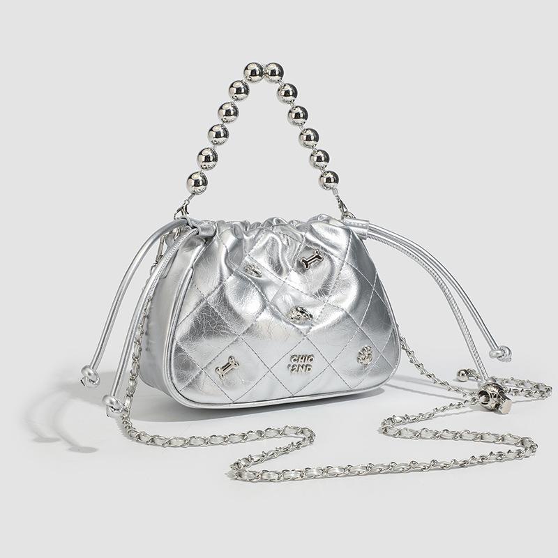 Premium Silver Messenger Bag Fashion Chain Shoulder Cloud Bag Chain Pendant 2025 New Fashion Bag
