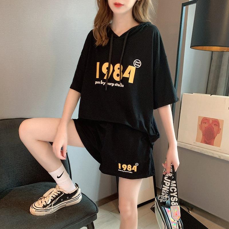 Casual Suit Women's Summer Wide Fashionable Short-sleeved Shorts Two-piece Set