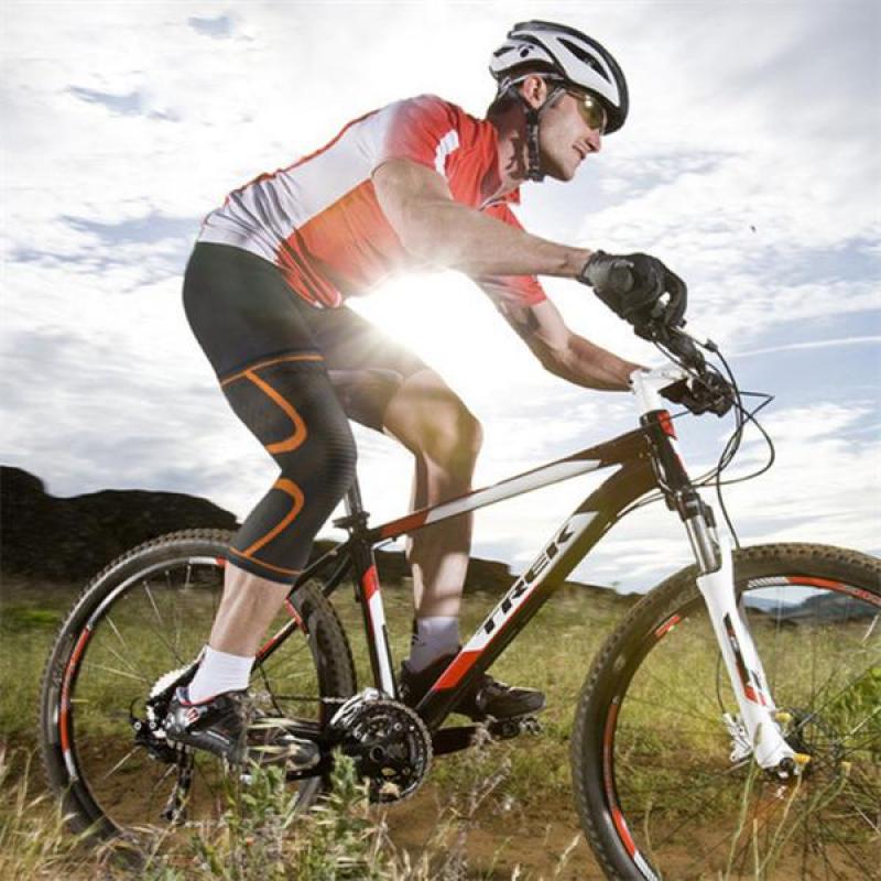 1-Piece Fitness Running Cycling Knee Brace Support Elastic Nylon Sports Compression Knee Sleeve Suitable for Basketball and Volleyball