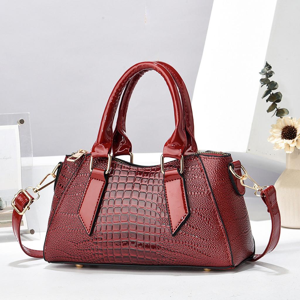 Fashionable Crocodile Textured Pillow Bag Chic Simple Handheld Shoulder Tote