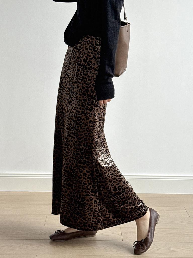 Vintage Leopard Velvet Half-Skirt Women Autumn High Waist Slim Fit Bodycon A-Line Long Dress