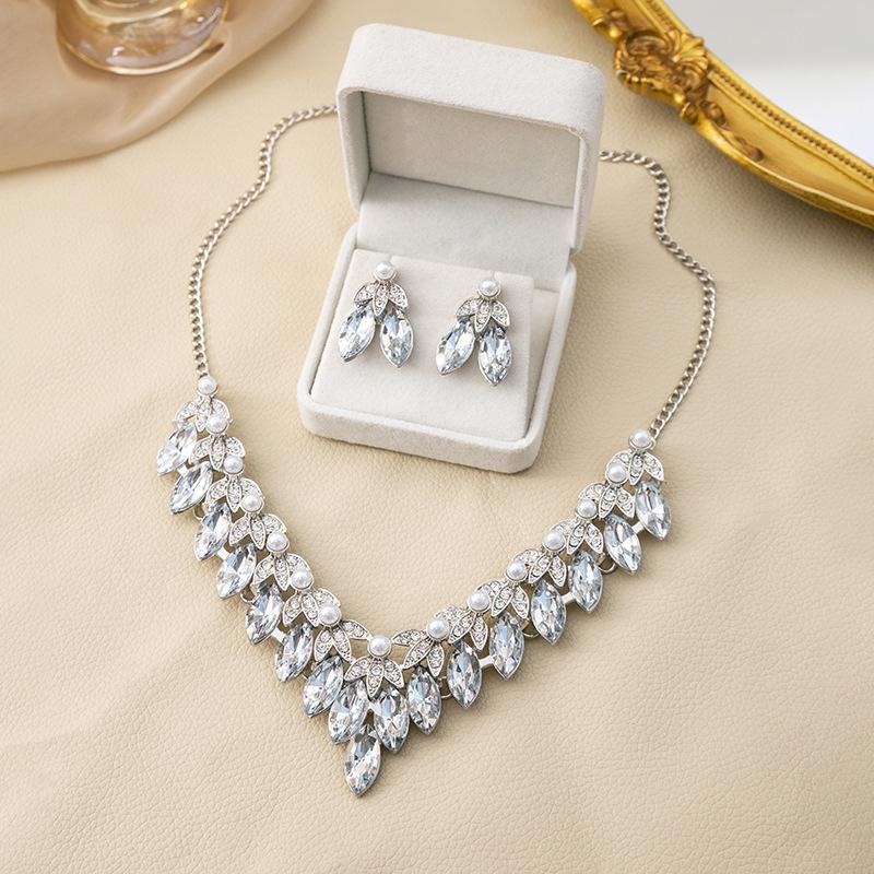 Strass-Halskette und Ohrringe für Frauen, geometrischer Wassertropfen-Anhänger, Hochzeit, Brautschmuck-Set
