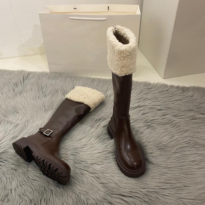 

Туфли на платформе Женские высокие ботинки с мехом Теплые кожаные зимние ботинки 2025 Британская мода Длинные мотоциклетные боты Обувь для женщин 35 коричневый