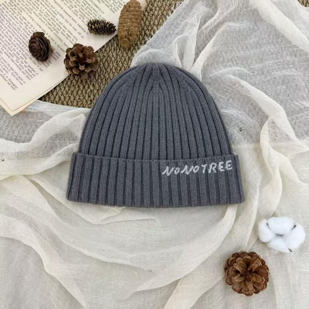 Letter solid color wool hat men's and women's autumn and winter street fashionable cold hat warm knitted hat showing face small headhat