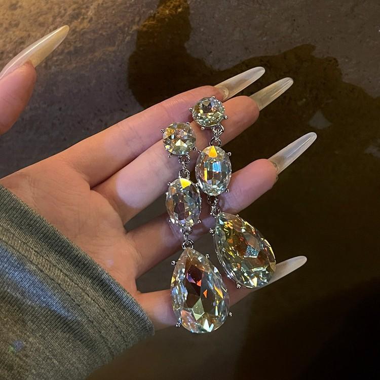 Elegant Zircon Water Drop Crystal Earrings for Women Girl Unique Light Luxury Retro Versatile High End Y2K Cute Jewelry Gift